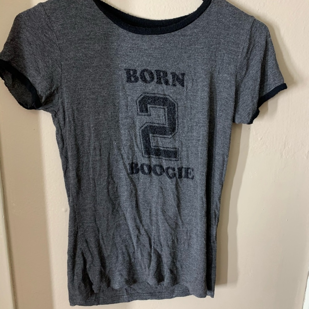 Clothes - Picture 2 of 8